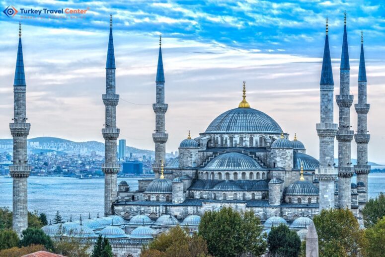 Spiritual Splendor: The Blue Mosque (Sultanahmet Camii) in Istanbul, Turkey.
