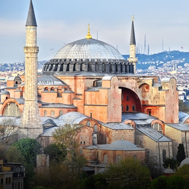 Spiritual Journeys: Hagia Sophia and Turkey's Religious Tours.